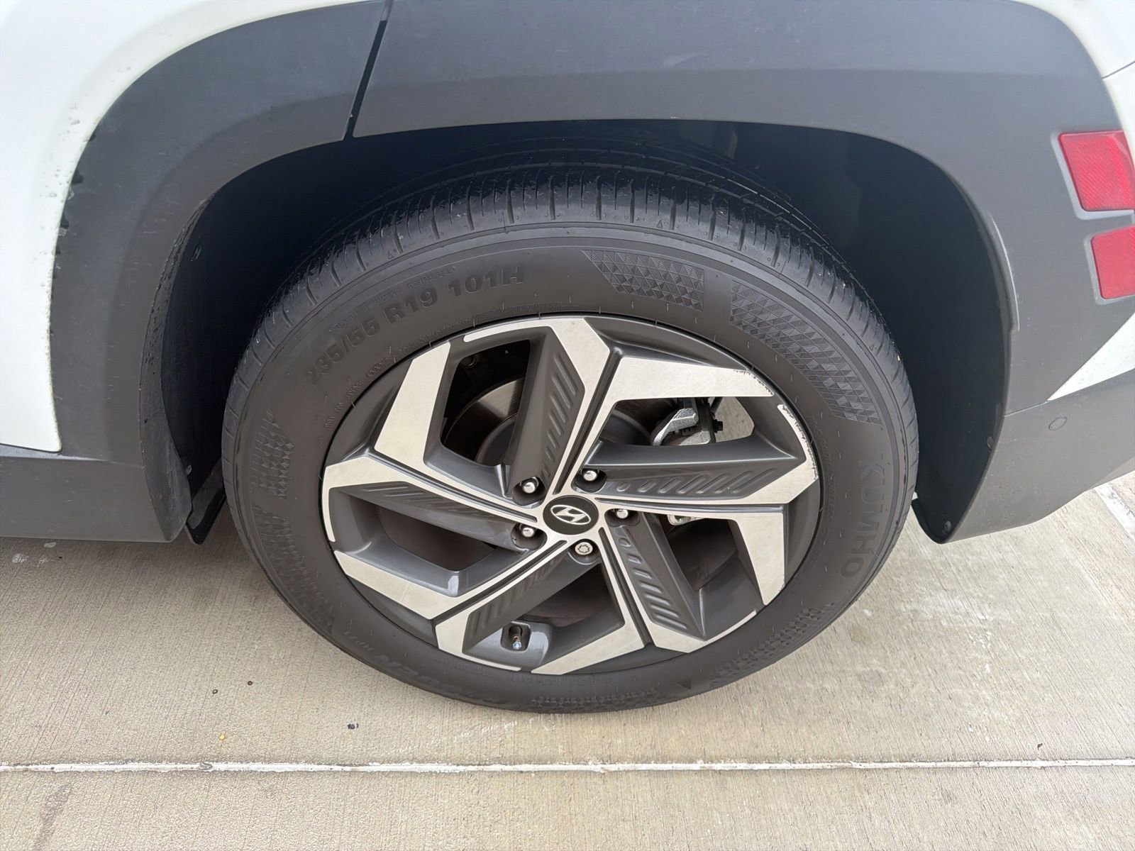 Used 2022 Hyundai Tucson Limited FWD image 9