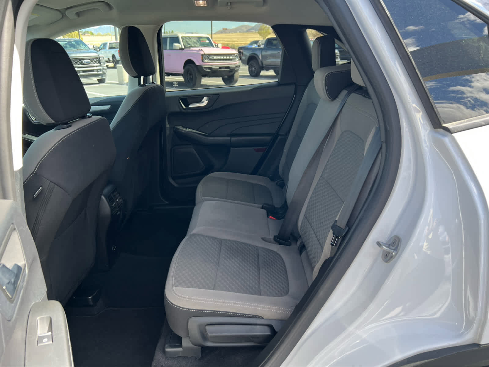 Used 2021 Ford Escape SE w/ Cold Weather Package image 26