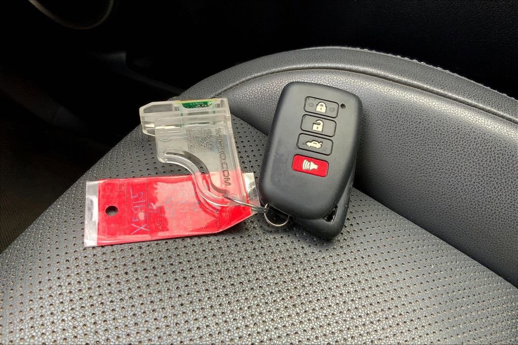 Used 2018 Lexus NX 300 FWD image 13