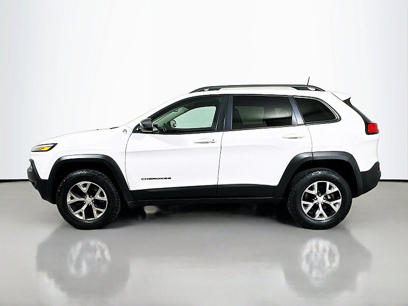 Used 2017 Jeep Cherokee Trailhawk w/ Cold Weather Group AWD/4WD image 4