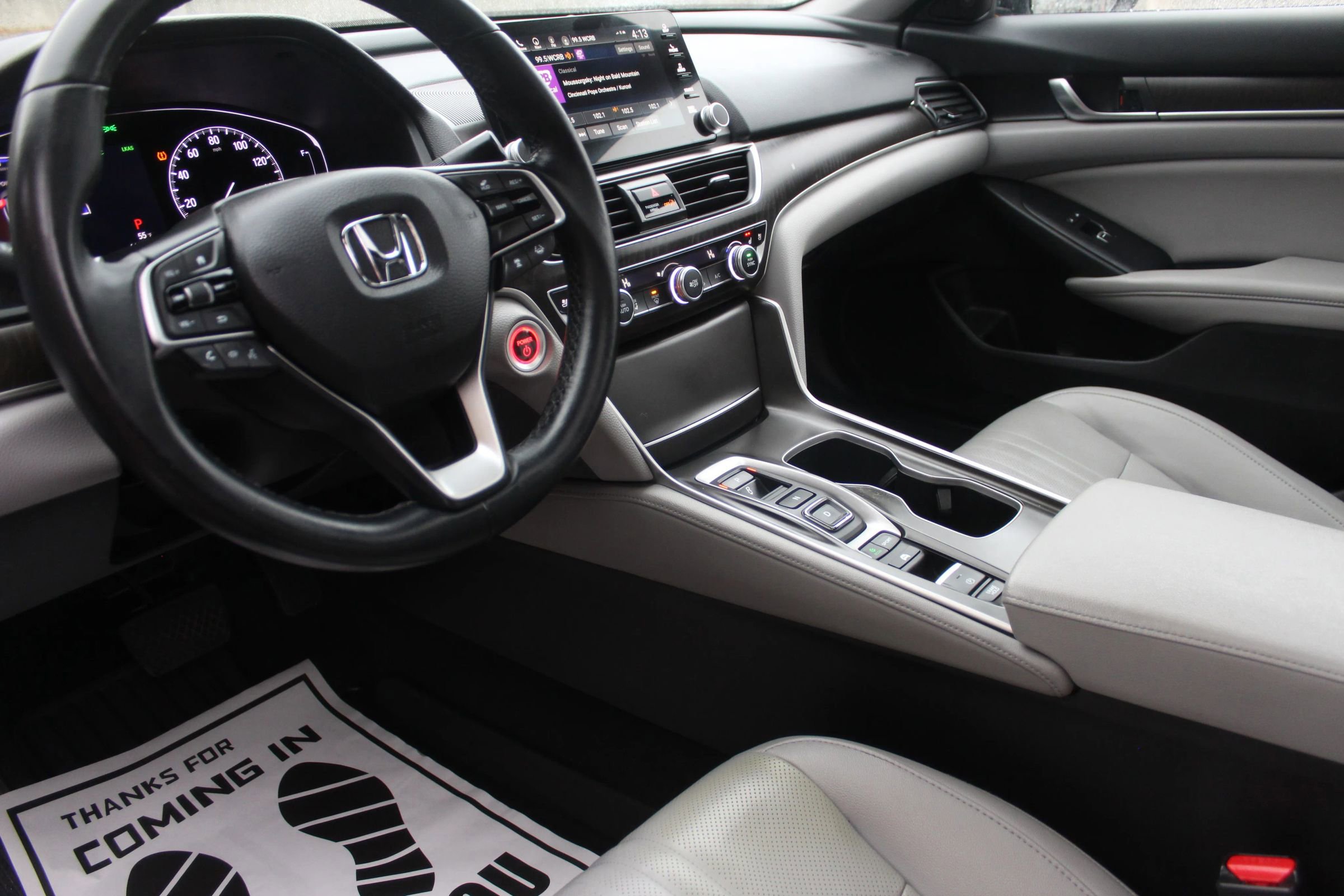 Used 2019 Honda Accord Touring image 11