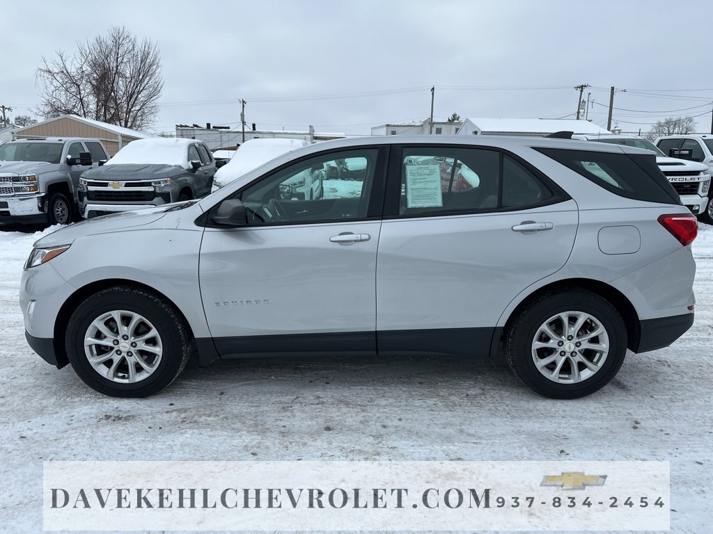 Used 2018 Chevrolet Equinox LS image 2
