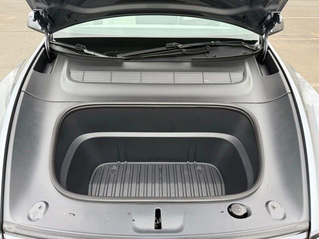 Used 2026 Tesla Model Y Long Range AWD/4WD image 10