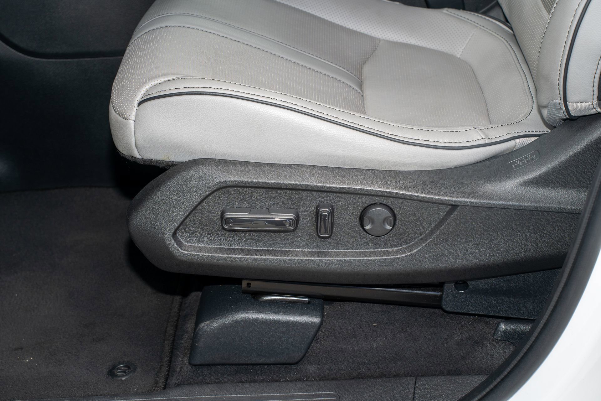 Certified 2023 Honda Pilot Elite image 32