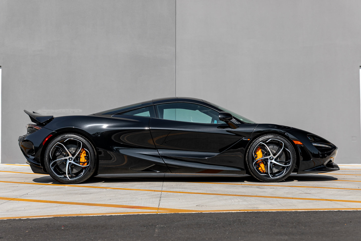 Used 2024 McLaren 750S image 27