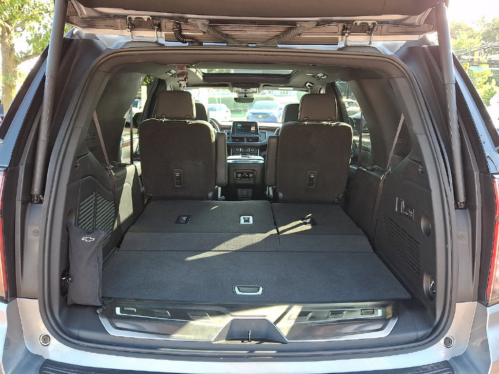 Used 2023 Chevrolet Tahoe High Country w/ LPO, Illumination Package AWD/4WD image 30