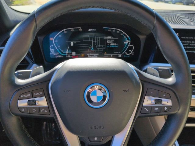 Used 2022 BMW 330e xDrive w/ Premium Package image 30