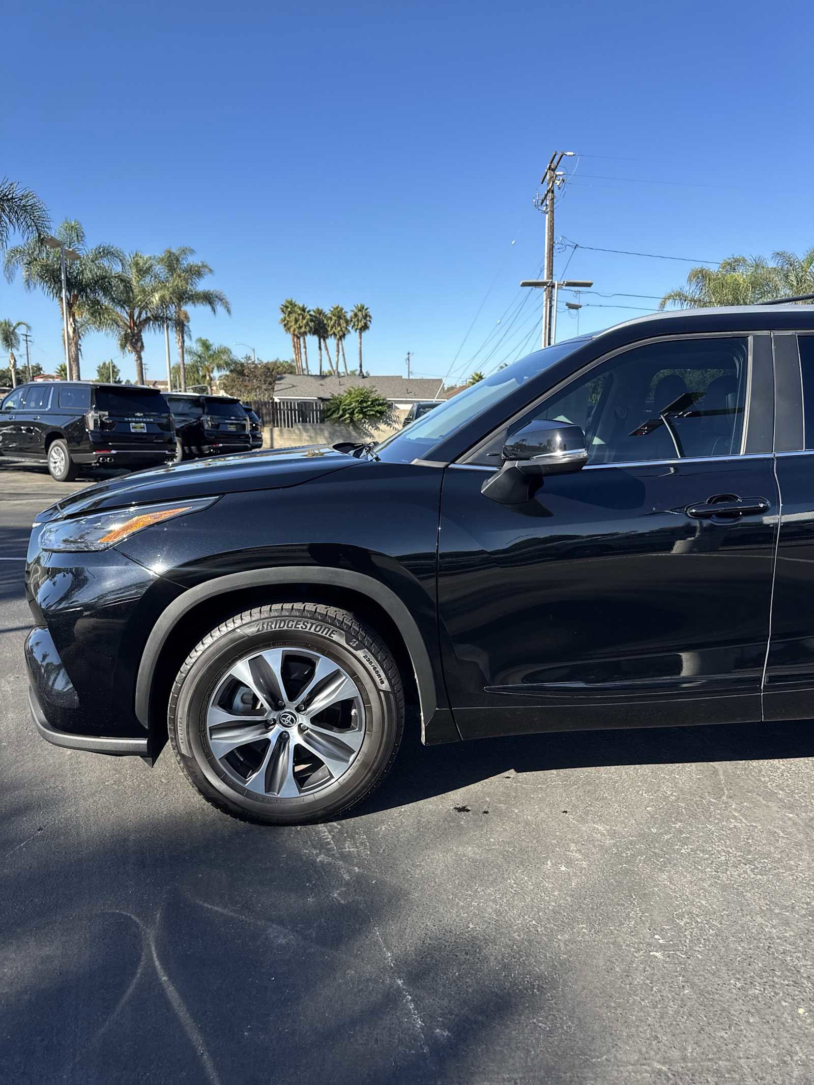 Used 2023 Toyota Highlander XLE image 9