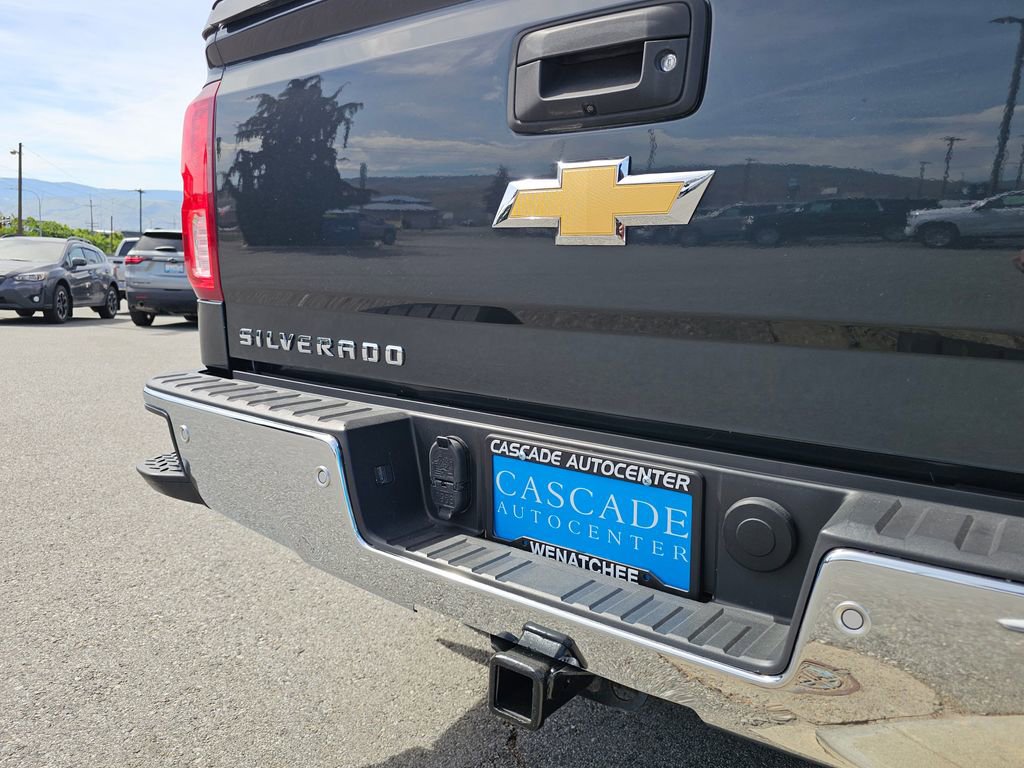 Used 2018 Chevrolet Silverado 1500 LTZ w/ LTZ Plus Package AWD/4WD image 29