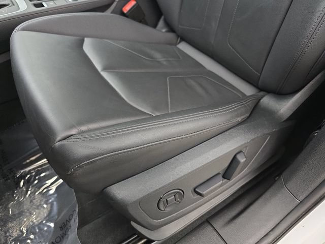 Used 2025 Audi Q3 2.0T Premium AWD/4WD image 28