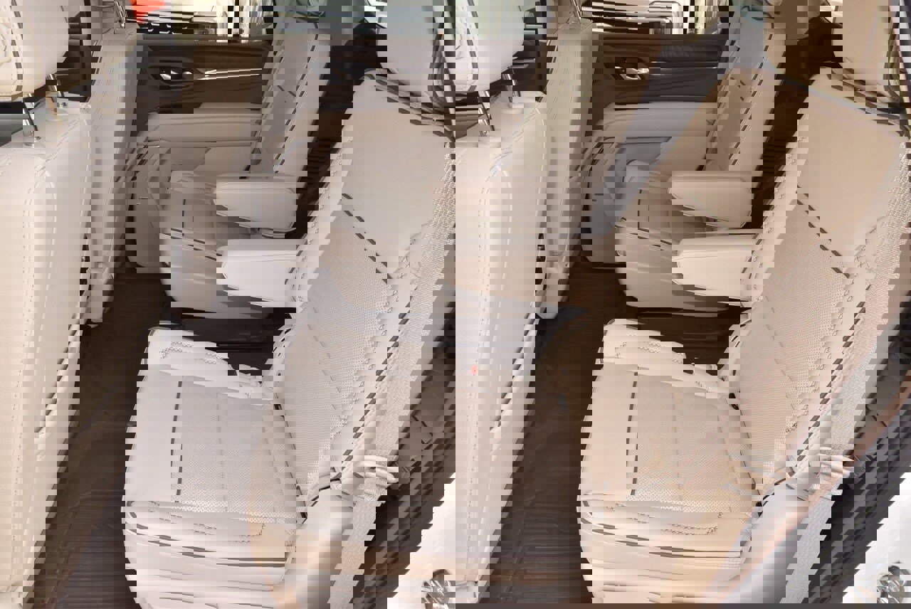 Used 2024 GMC Yukon Denali image 14