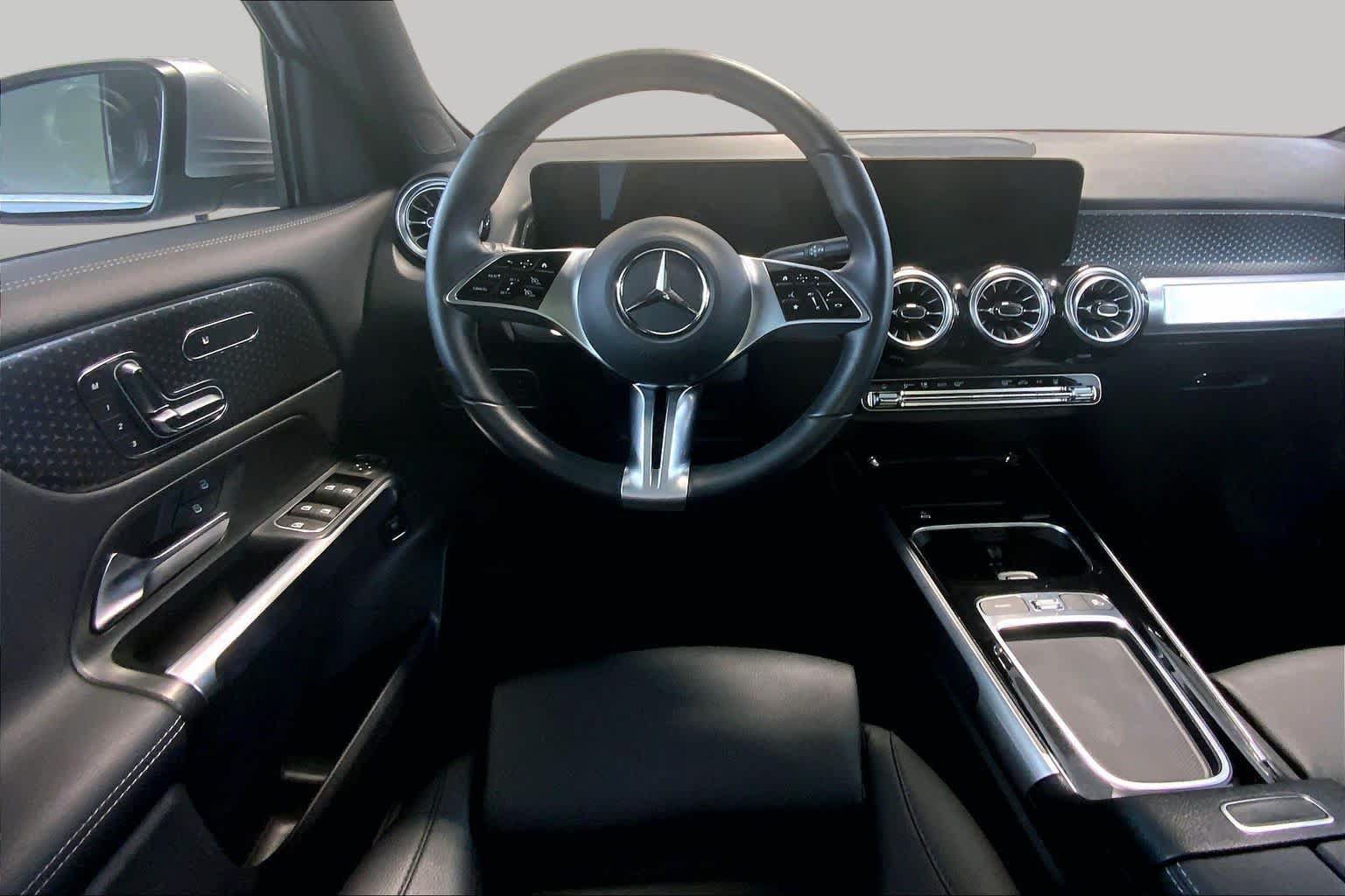 Used 2024 Mercedes-Benz EQB 300 4MATIC w/ Winter Package image 5