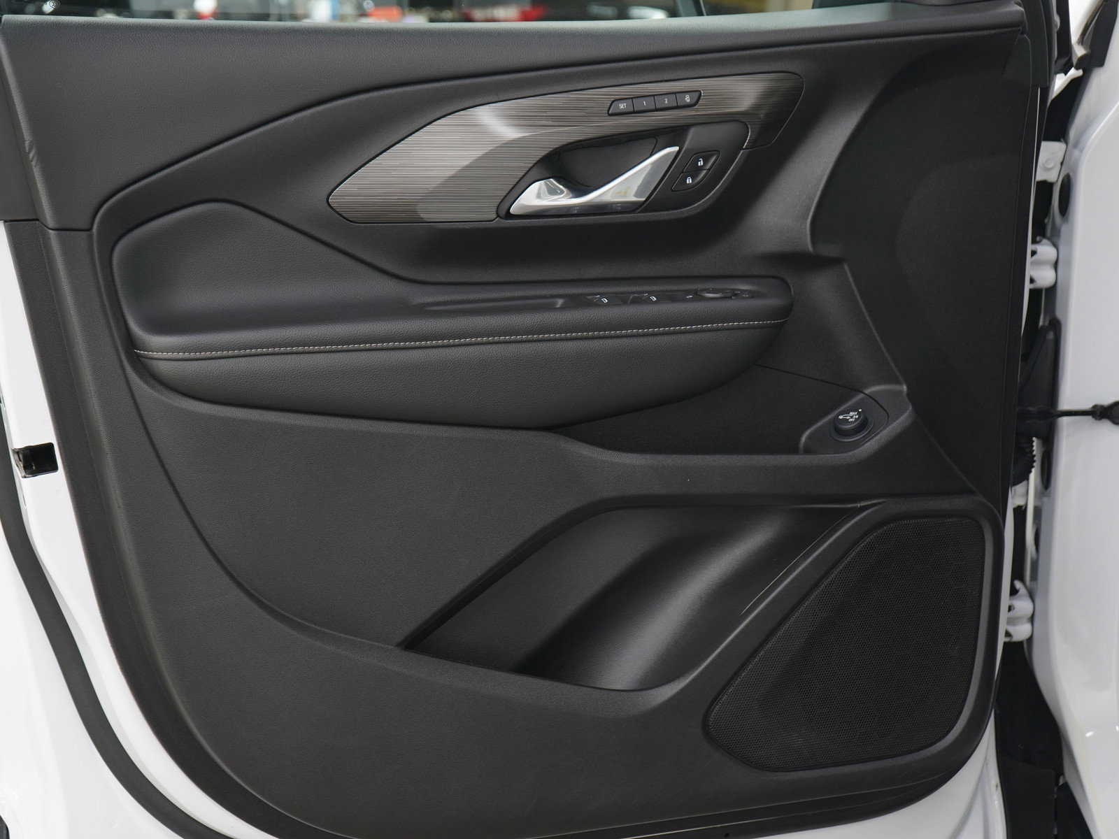 Used 2024 GMC Terrain SLT w/ Elevation Edition image 20