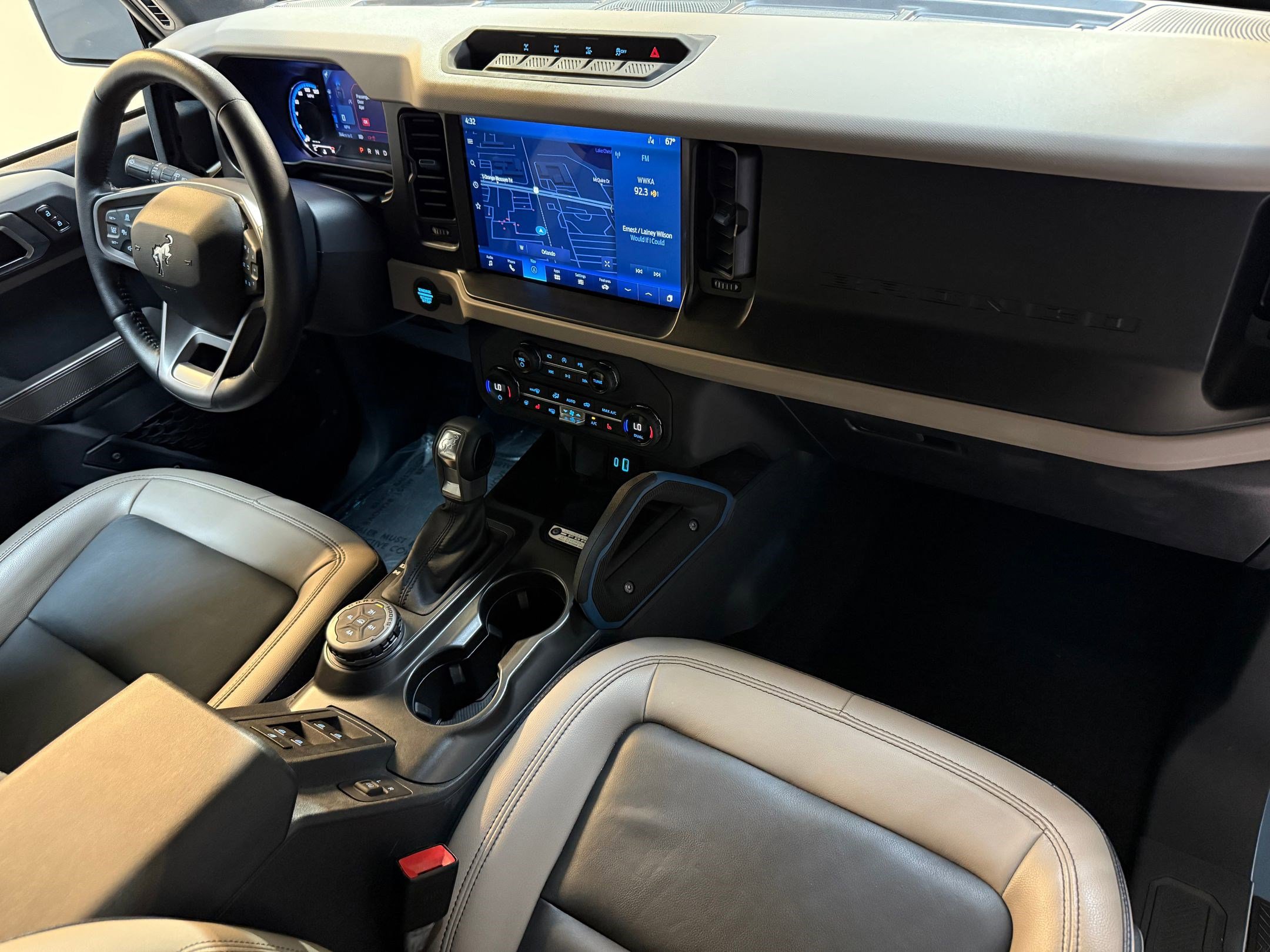 Used 2023 Ford Bronco Wildtrak image 50