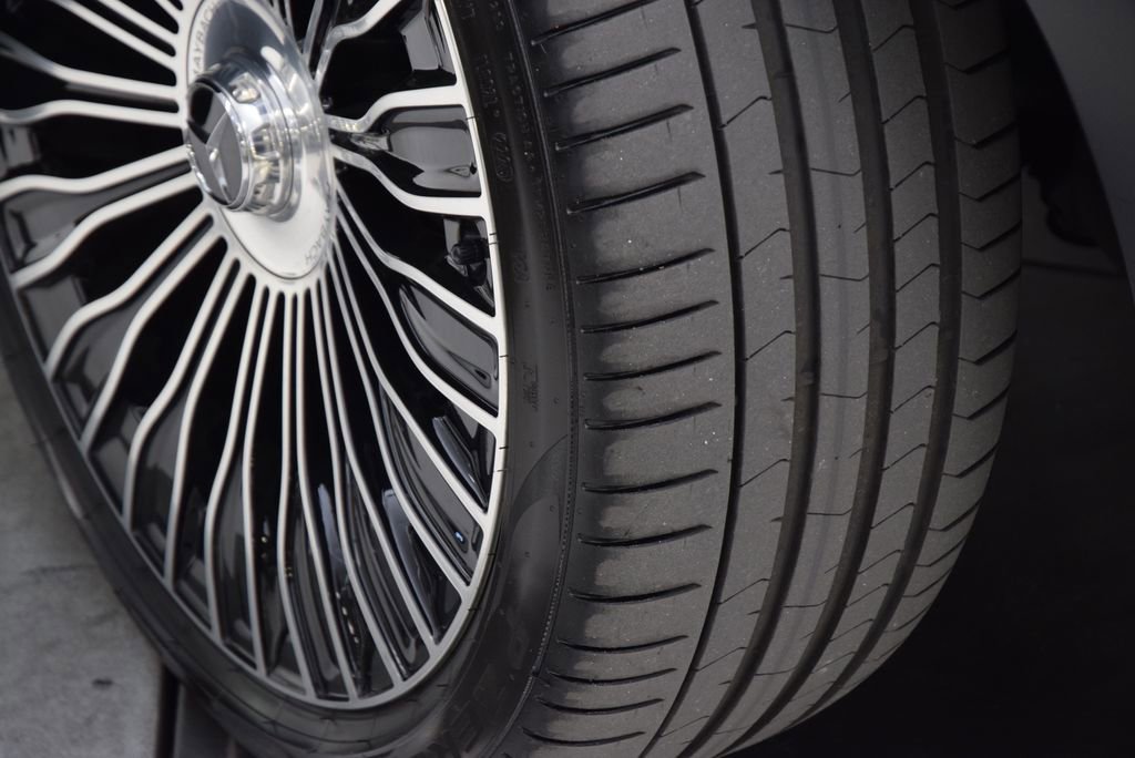 Certified 2024 Mercedes-Benz Maybach S 680 4MATIC image 2