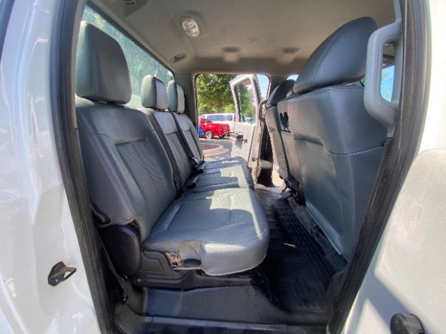 Used 2015 Ford F550 2WD Crew Cab Super Duty image 19