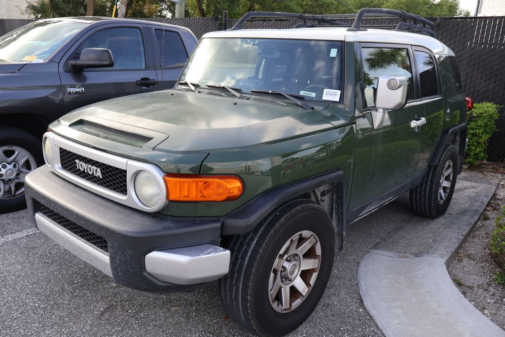 Used 2014 Toyota FJ Cruiser 4WD w/ Upgrade Package image 2