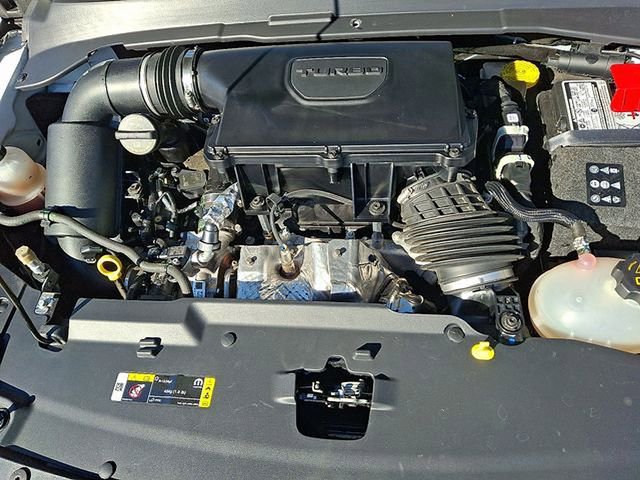Used 2024 Jeep Compass Latitude image 27