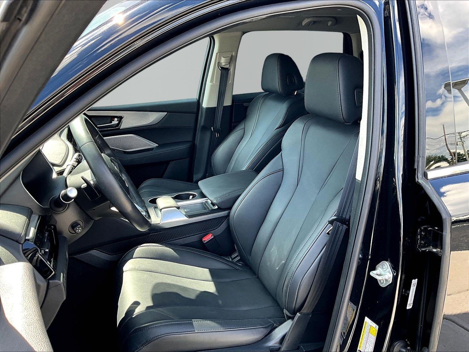 Certified 2023 Acura MDX SH-AWD image 21