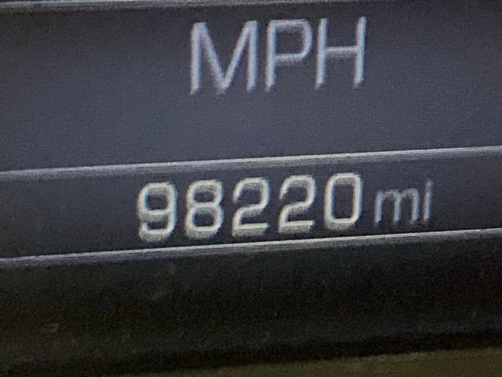 Used 2014 GMC Sierra 1500 SLT w/ SLT Preferred Package image 5