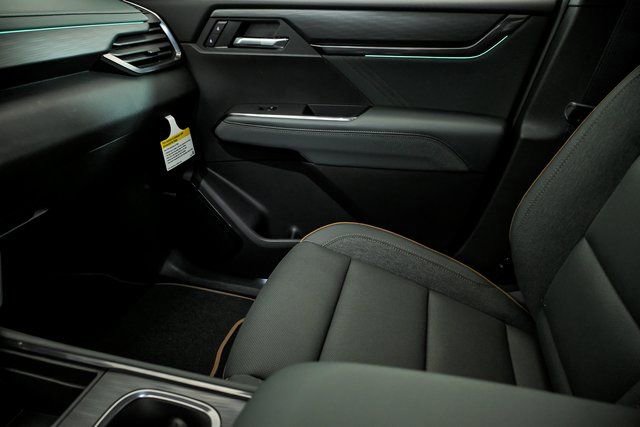 New 2026 GMC Acadia AT4 w/ Super Cruise Package image 18