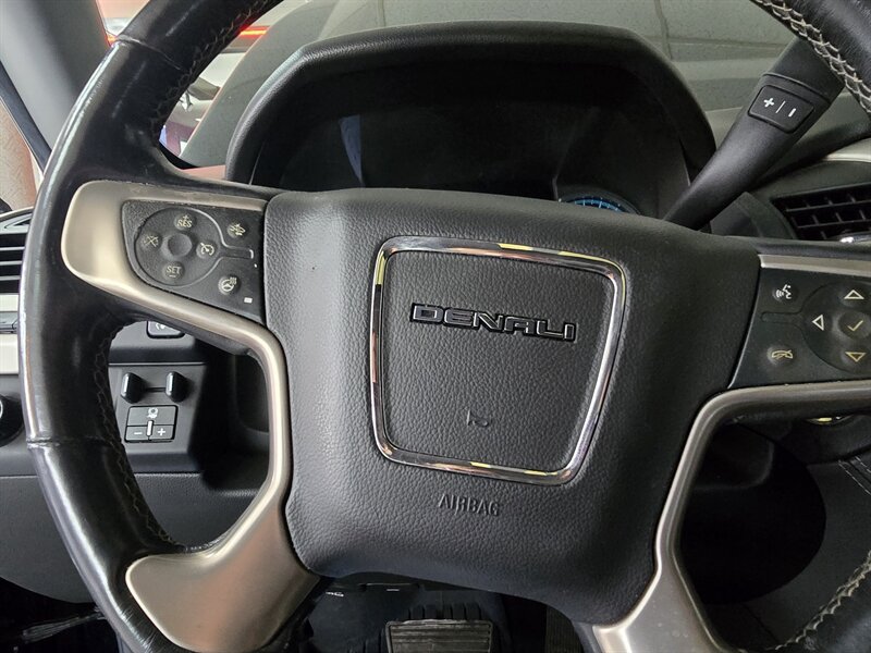 Used 2019 GMC Yukon Denali w/ Denali Ultimate Package AWD/4WD image 30
