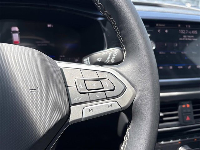 Certified 2024 Volkswagen Taos SE w/ Panoramic Sunroof Package image 34