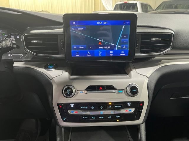 Used 2020 Ford Explorer XLT w/ Equipment Group 202A AWD/4WD image 22