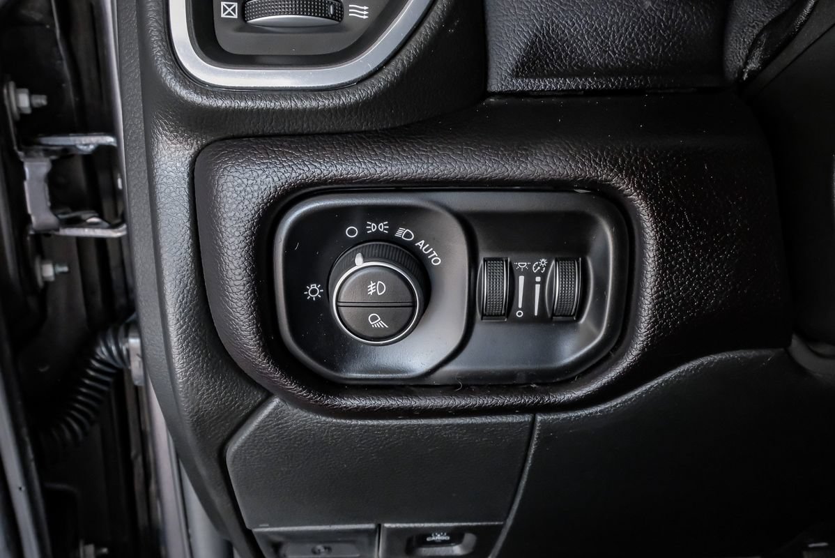 Used 2023 RAM 3500 Laramie AWD/4WD image 27