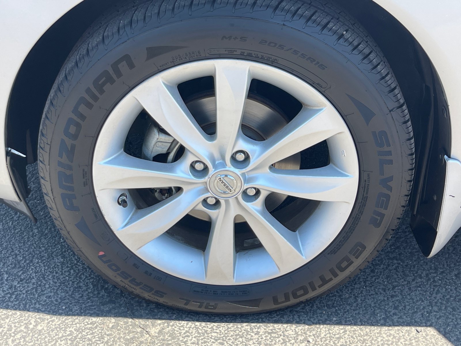 Used 2014 Nissan Versa Note SV w/ SL Package FWD image 26