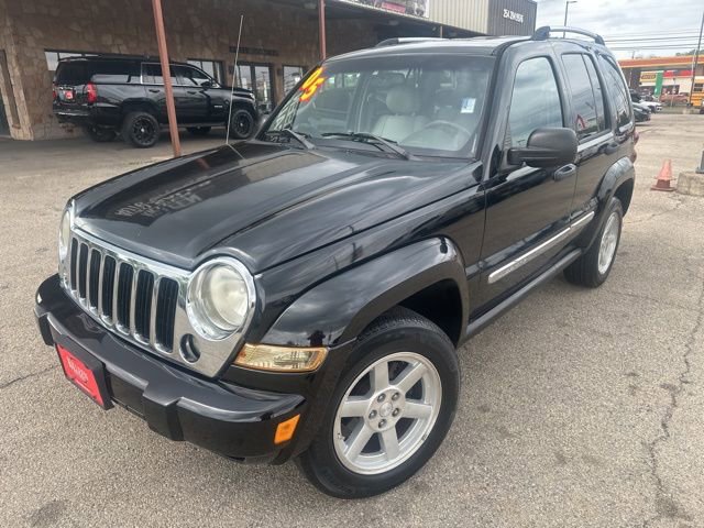 Used 2005 Jeep Liberty Limited AWD/4WD image 2