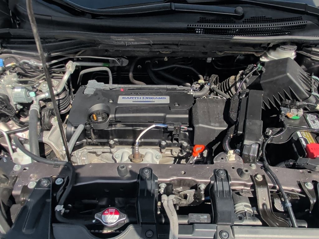 Used 2015 Honda CR-V LX image 16