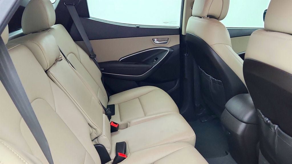 Used 2017 Hyundai Santa Fe Sport FWD image 18