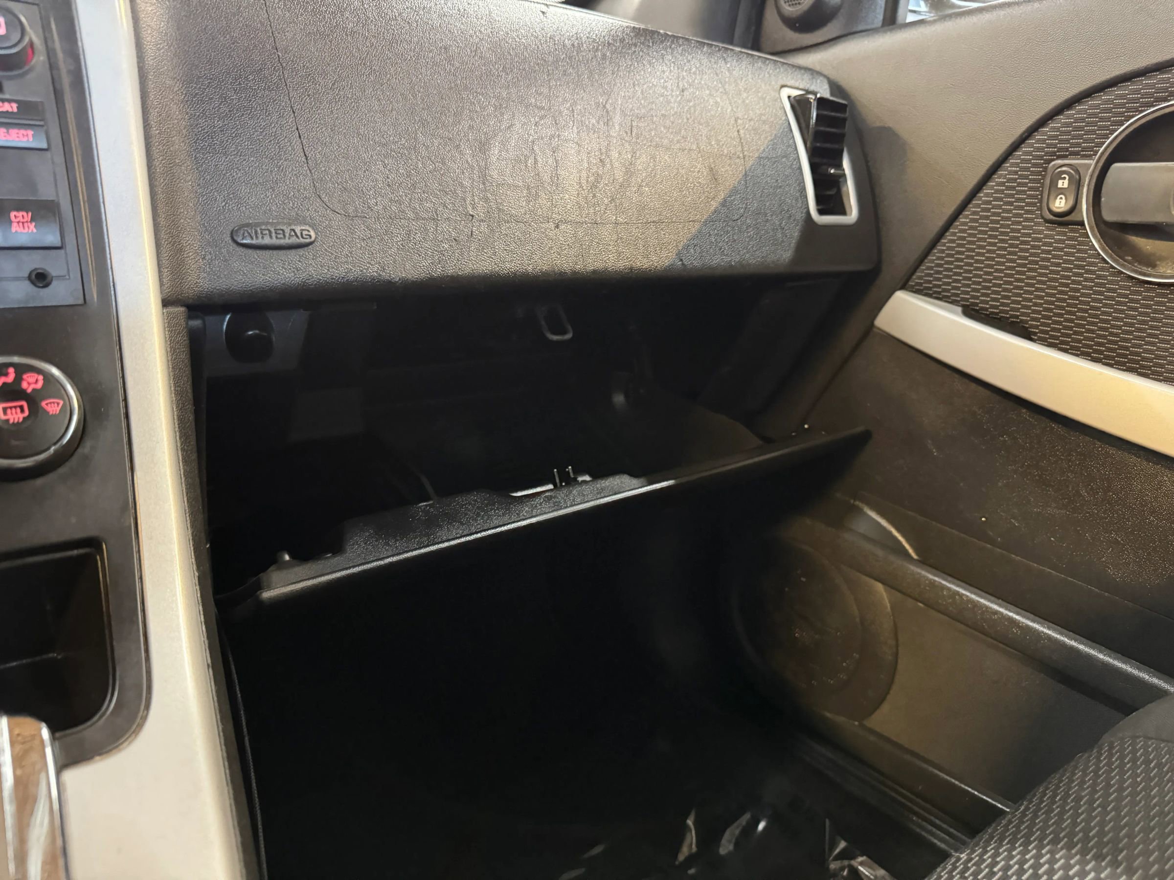 Used 2008 Pontiac Torrent 2WD image 19