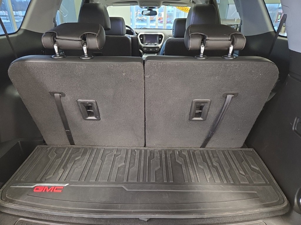 Used 2020 GMC Acadia SLT image 16