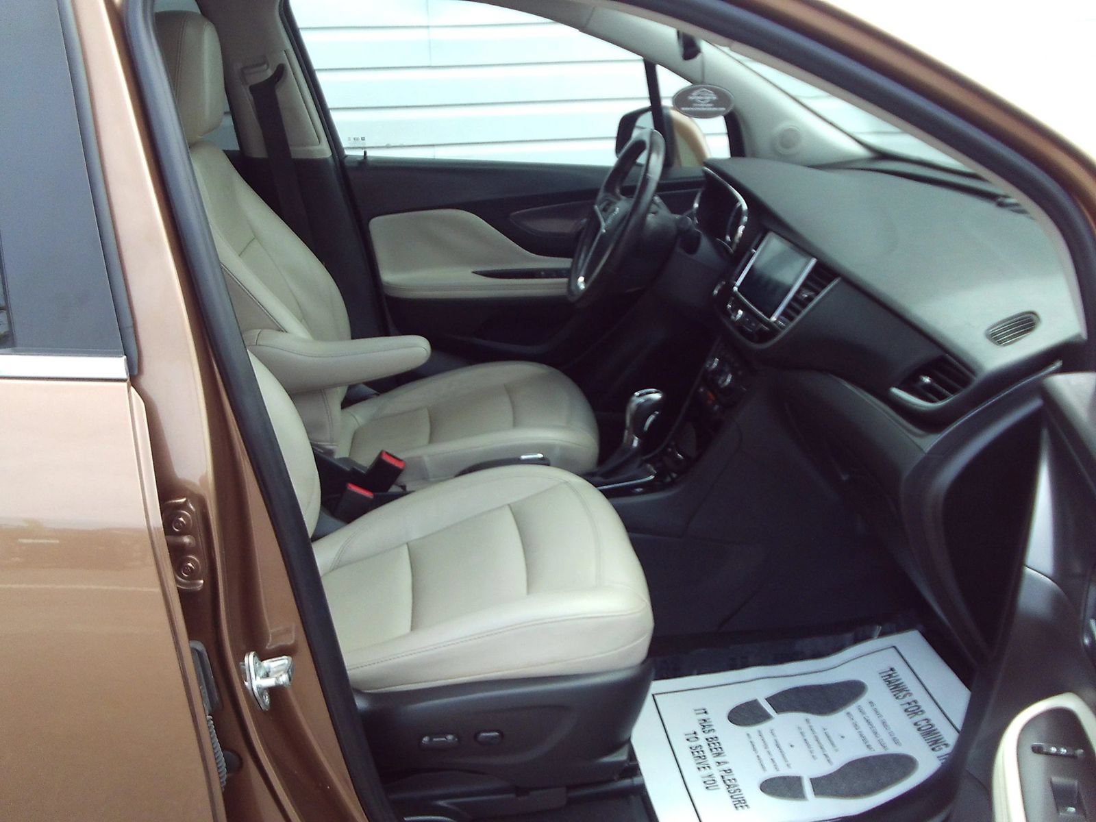 Used 2017 Buick Encore Essence w/ Experience Buick Package FWD image 29