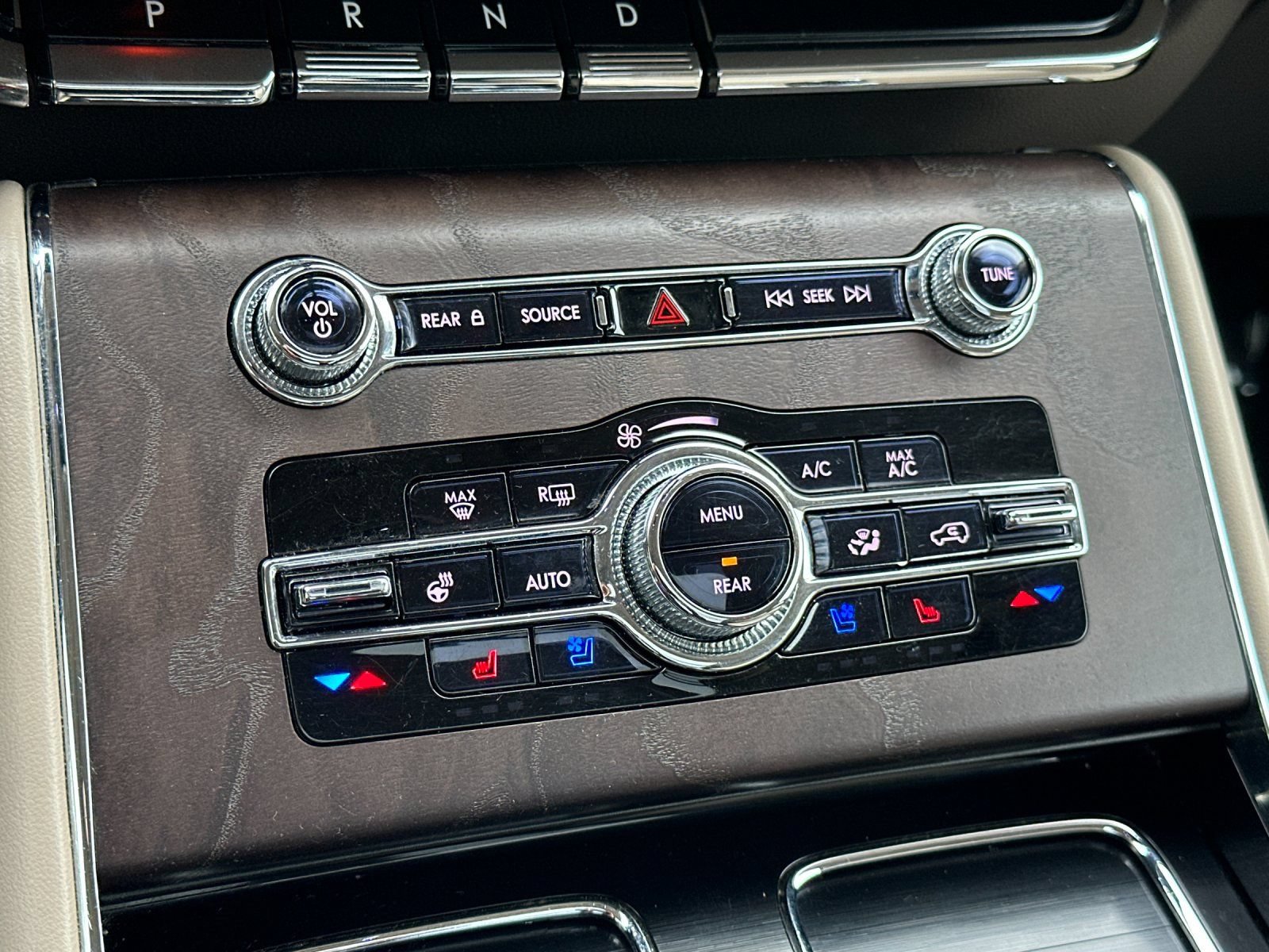 Certified 2022 Lincoln Aviator Grand Touring w/ Elements Package Plus AWD/4WD image 21