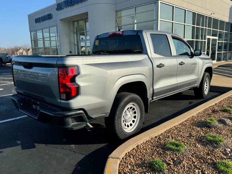 Used 2023 Chevrolet Colorado W/T image 3