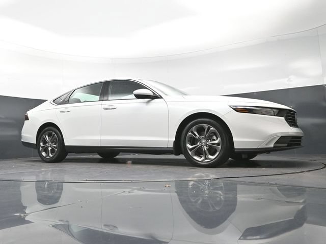Certified 2023 Honda Accord EX image 26