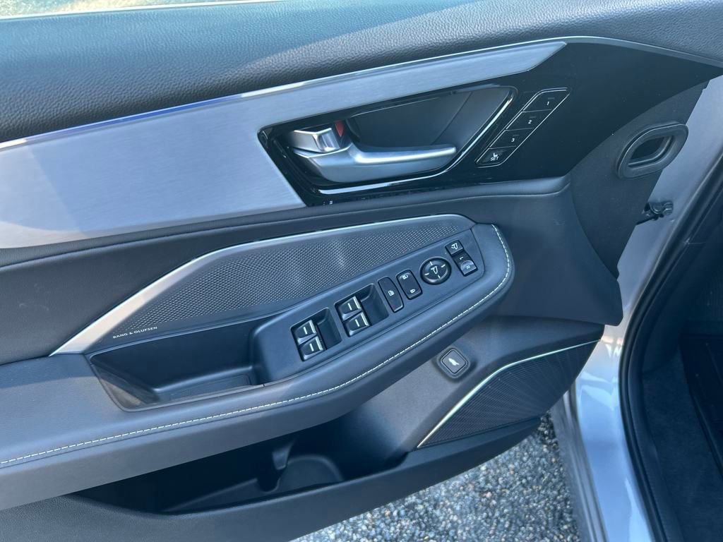 New 2026 Acura MDX SH-AWD image 14