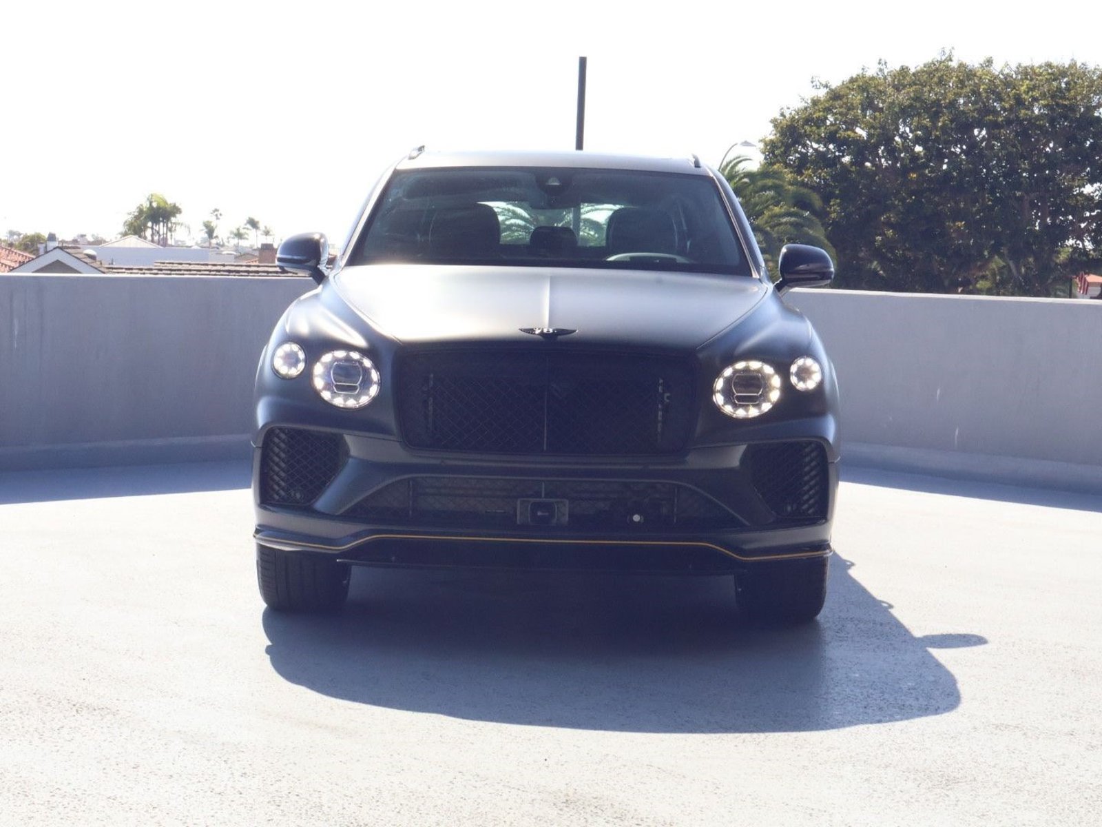 Certified 2025 Bentley Bentayga AWD/4WD image 10