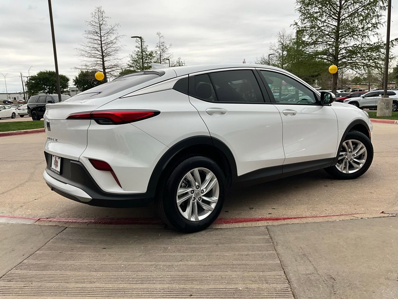 Used 2025 Buick Envista Preferred image 6