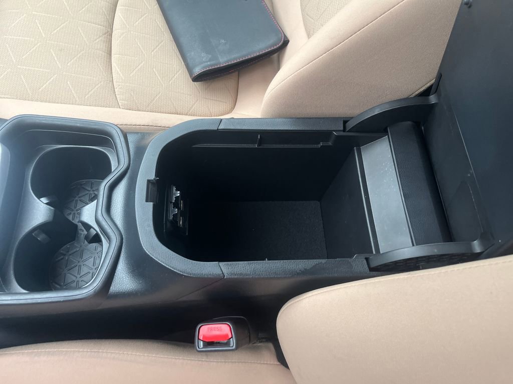 Certified 2020 Toyota RAV4 XLE image 29