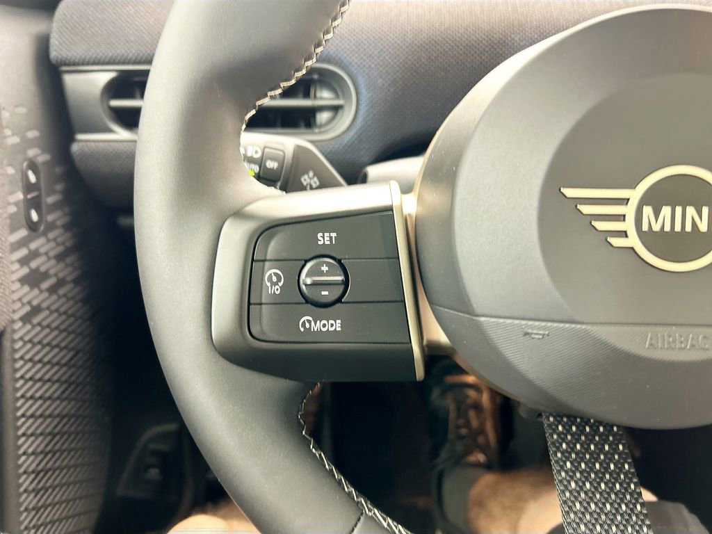 New 2026 MINI Cooper 4-Door Hardtop image 11