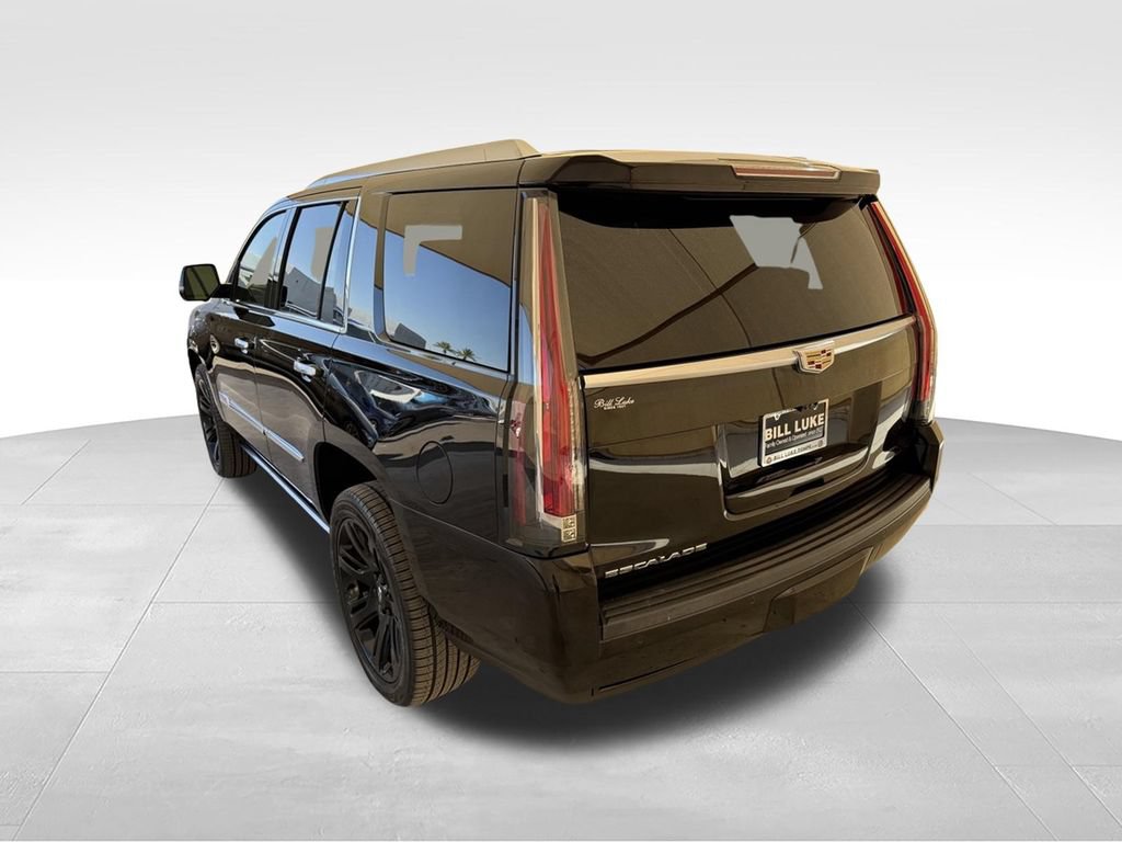 Used 2018 Cadillac Escalade Platinum AWD/4WD image 6