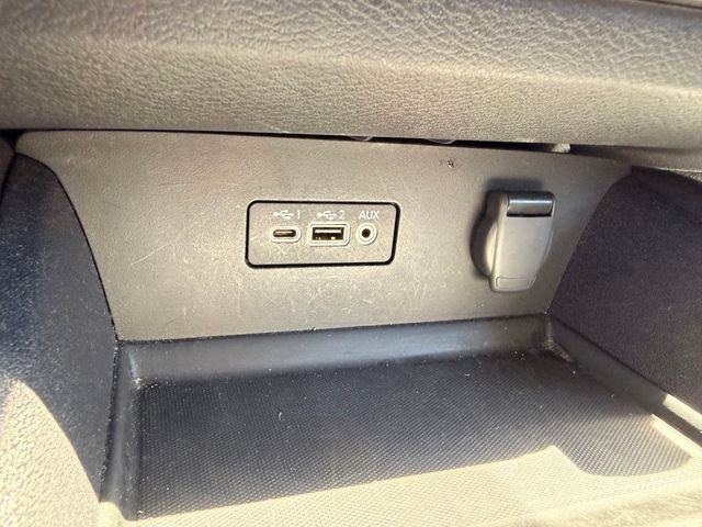 Used 2025 Nissan Altima 2.5 SV FWD image 19