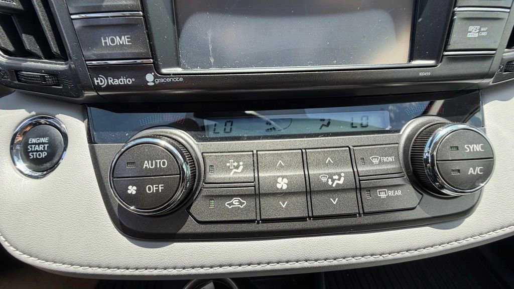 Used 2015 Toyota RAV4 Limited AWD/4WD image 23