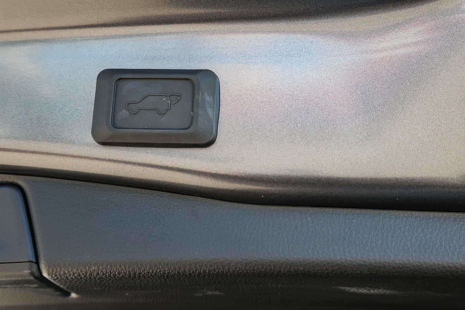 Used 2024 Toyota RAV4 XLE w/ Convenience Package image 28