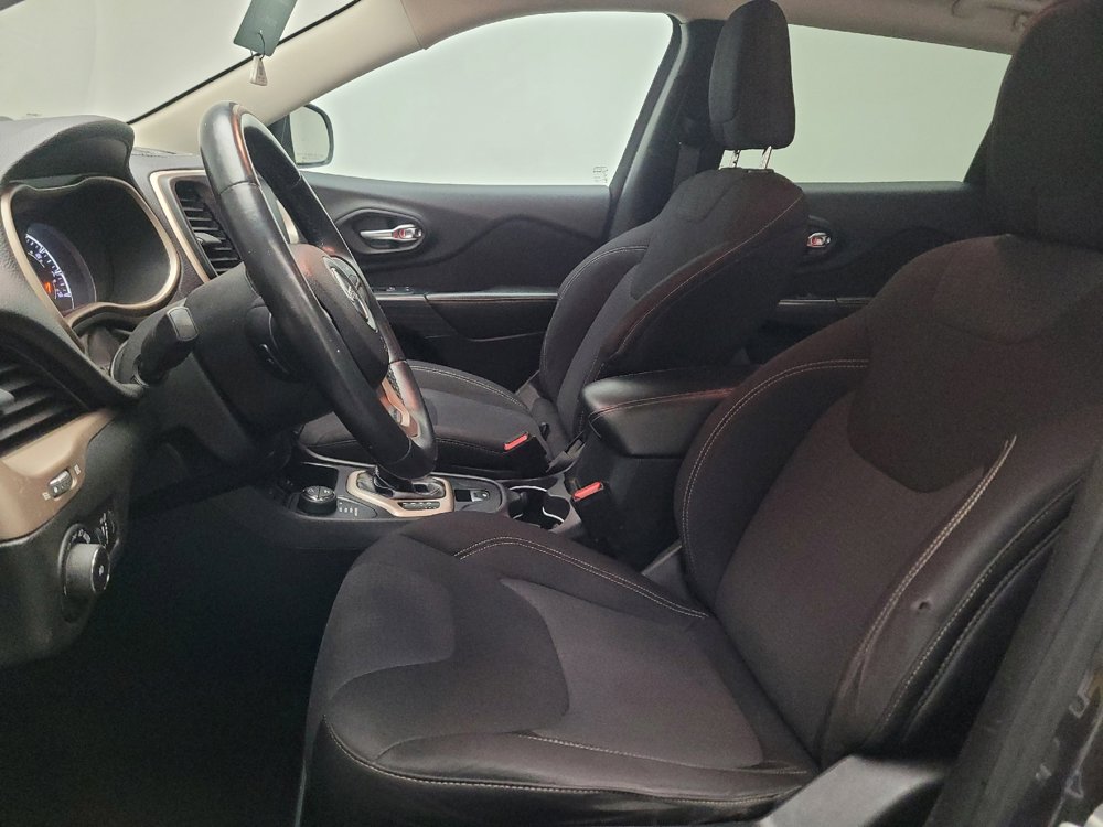 Used 2015 Jeep Cherokee Latitude w/ Trailer Tow Group image 17