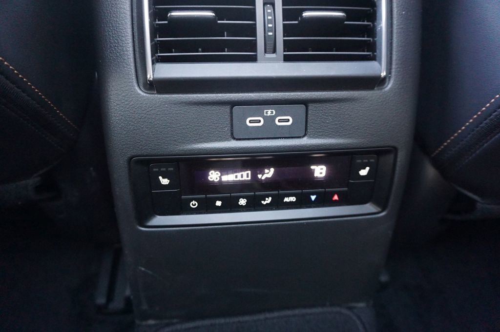 Used 2024 MAZDA CX-90 Plug-In Hybrid w/ Premium Plus image 16